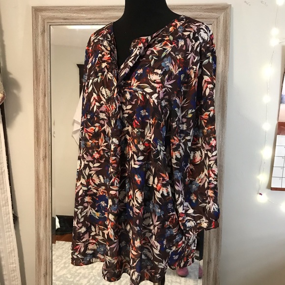NYDJ Tops - NYDJ brown floral blouse